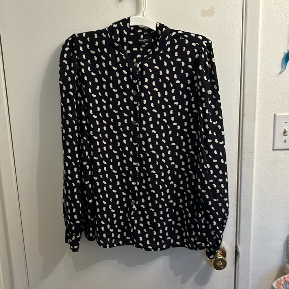 Premise Studio Large Button Up Shirt Long Sleeve 100% polyester gently worn